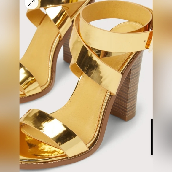 Venus Gold Ankle strap heels size 7 NWT - Picture 4 of 4